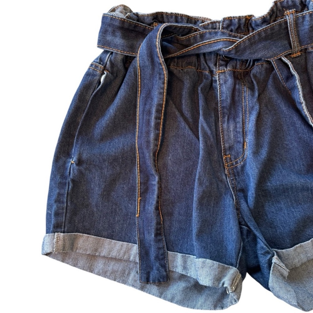Belted Jean Shorts - Picture 4 of 7